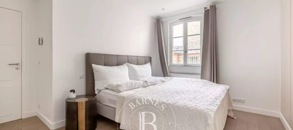 3 bedrooms Duplex in Paris, France No. 188356 4