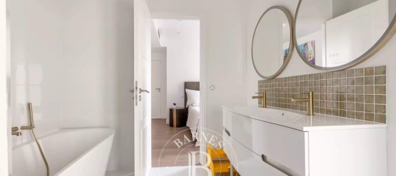 3 bedrooms Duplex in Paris, France No. 188356 15