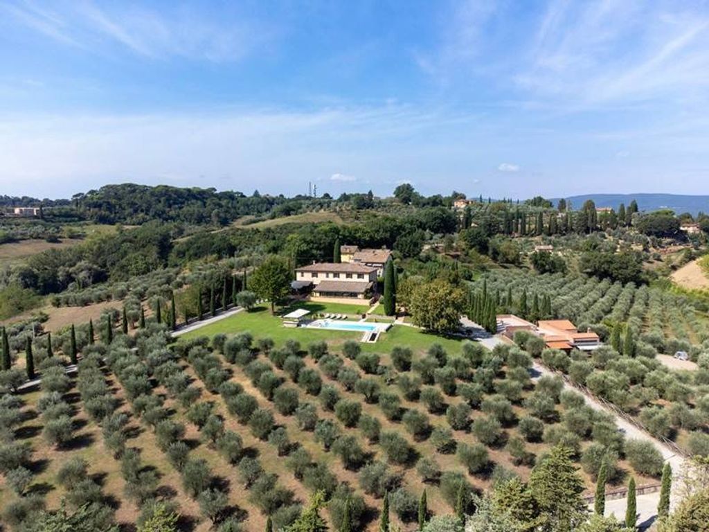 Вилла с 7 спальнями в Сиена, Италия № 386128