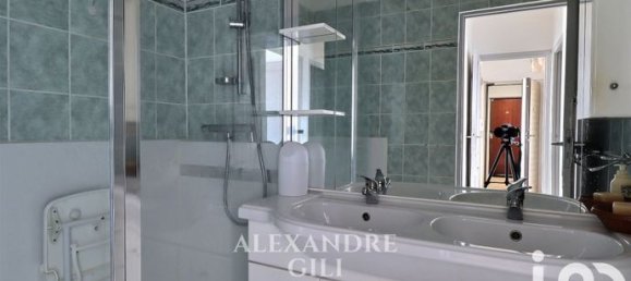 Apartamento de 3 dormitorios en Marseille, France No. 314955 7