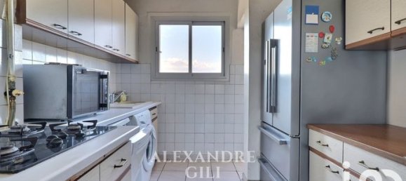 Apartamento de 3 dormitorios en Marseille, France No. 314955 5