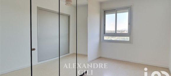 Apartamento de 3 dormitorios en Marseille, France No. 314955 8