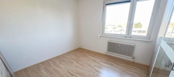2-salle Appartement à Wiener Neudorf, Austria No. 162050 9