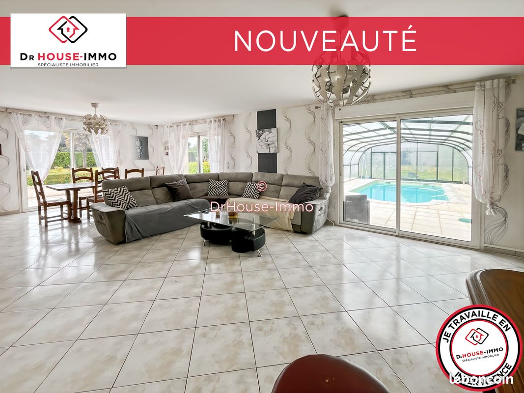 4 bedrooms House in Calvados, France No. 353076