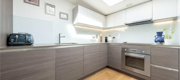 1 bedroom Apartment in Grove Park, United Kingdom No. 7859 4