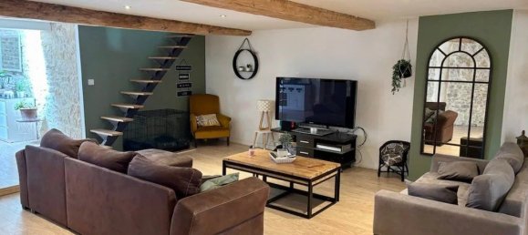 3 Schlafzimmer Doppelhaus in Villefranche-sur-Saone, France, Nr. 335283 2