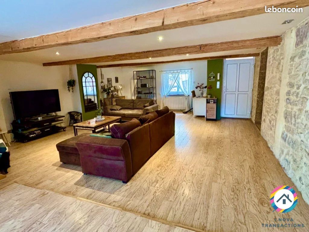 3 Schlafzimmer Doppelhaus in Villefranche-sur-Saone, France, Nr. 335283