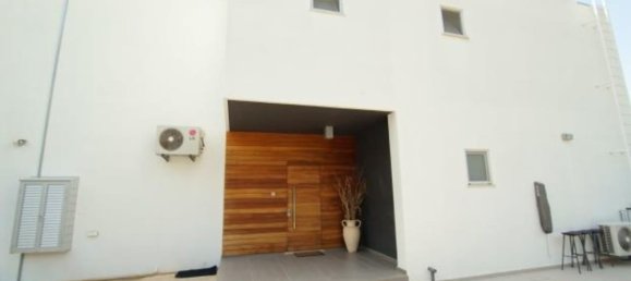 3 غرف نوم منزل في Geroskípou, Cyprus رقم 9851 7