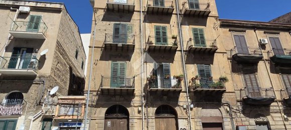 3 bedrooms Apartment in Palermo, Italy No. 264010 7