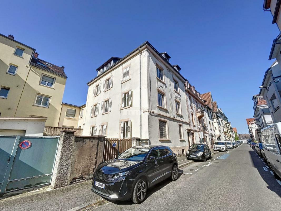 Здание с 4 комнатами в Шильтигхайм, Франция № 233051