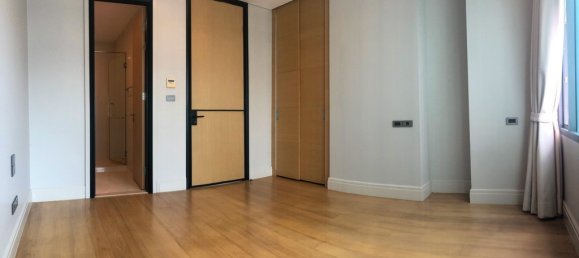 3 bedrooms Condo in Bangkok, Thailand No. 6469 7