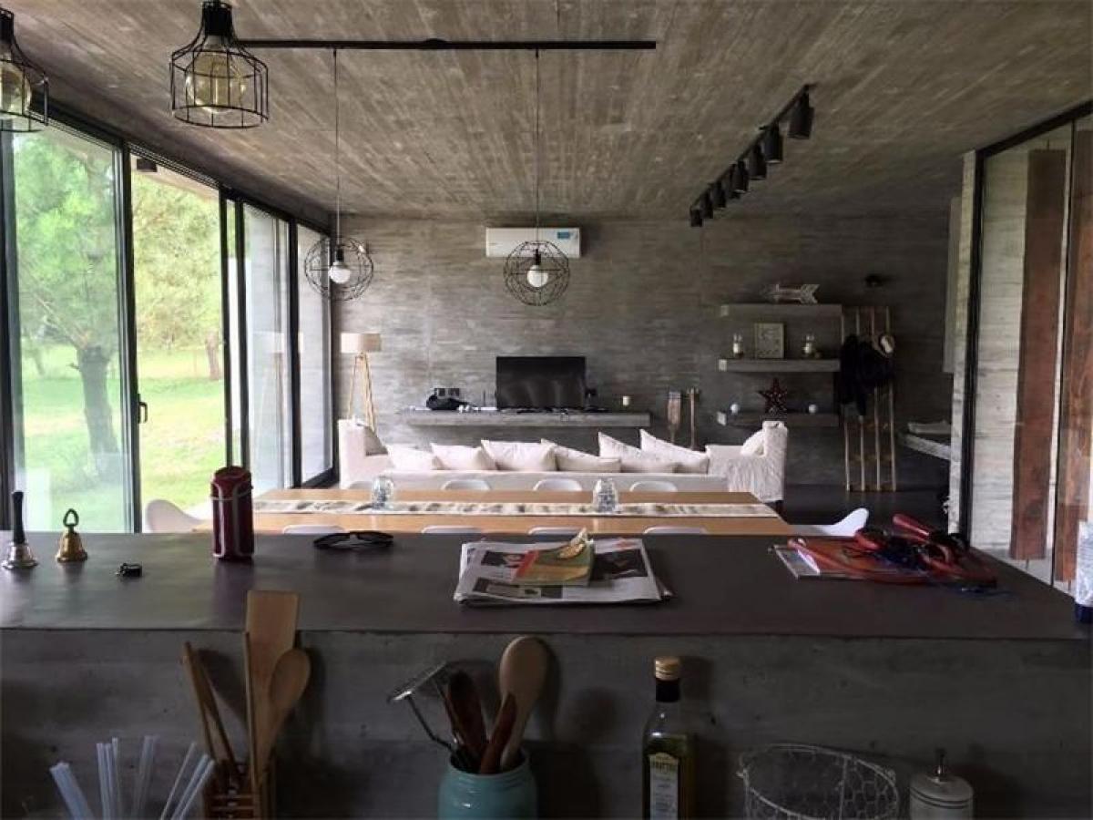 Дом с 3 спальнями в Мар-дель-Плата, Аргентина № 78280