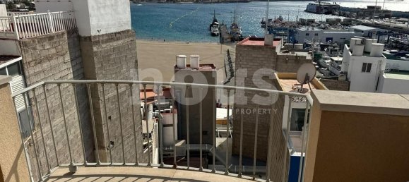 2 bedrooms Penthouse in Los Cristianos, Spain No. 16196 4