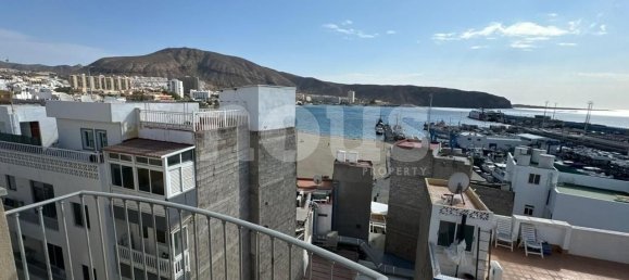 2 bedrooms Penthouse in Los Cristianos, Spain No. 16196 5