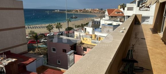 2 bedrooms Penthouse in Los Cristianos, Spain No. 16196 6