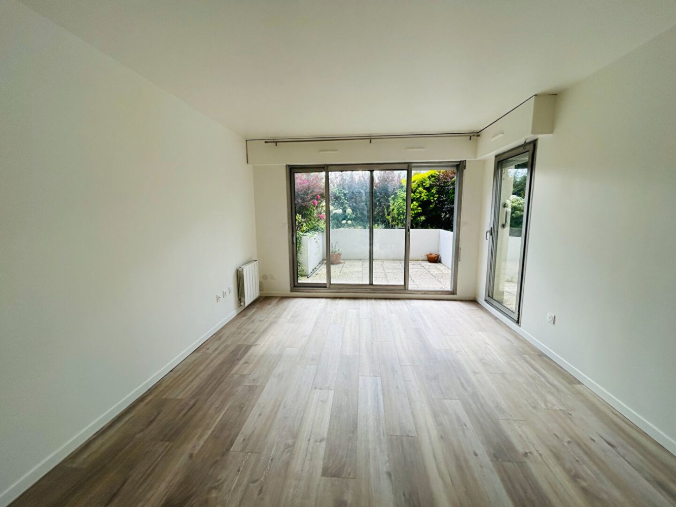 Apartamento de 1 dormitorio en Nogent-sur-Marne, France No. 168677