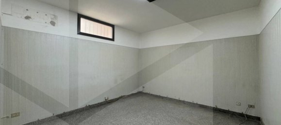 90m² Commercial property in Monopoli, Italy No. 31217 14