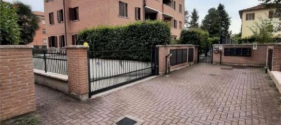 2-salle Appartement à Castelfranco Emilia, Italy No. 285014 17