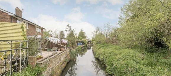 2 bedrooms House in Shepperton, United Kingdom No. 10196 7