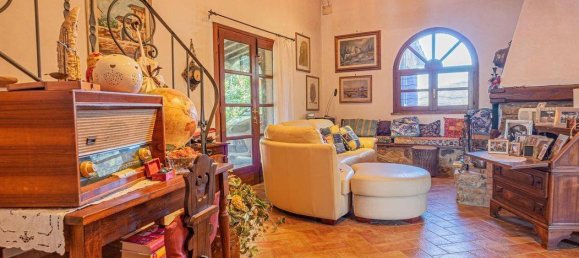 3 Schlafzimmer Haus in Gavorrano, Italy, Nr. 209010 21