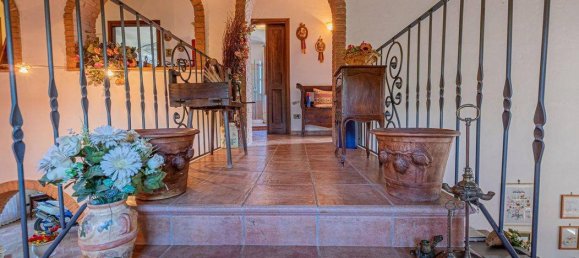 3 Schlafzimmer Haus in Gavorrano, Italy, Nr. 209010 28