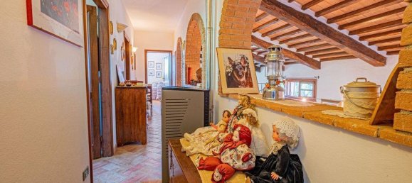 3 Schlafzimmer Haus in Gavorrano, Italy, Nr. 209010 30
