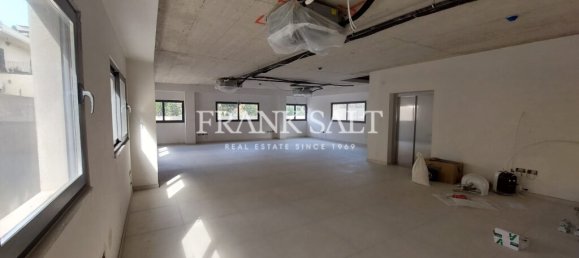198m² Office in Msida, Malta No. 12749 11