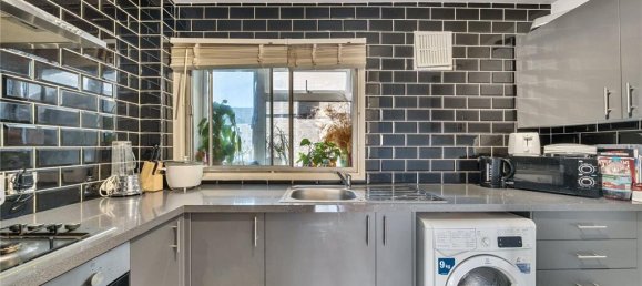 1 bedroom Apartment in Hounslow, United Kingdom No. 12241 15