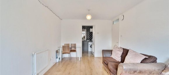 1 bedroom Apartment in Hounslow, United Kingdom No. 12241 13