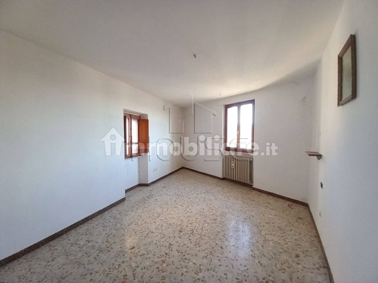 4 bedrooms Apartment in San Giustino, Italy No. 153232