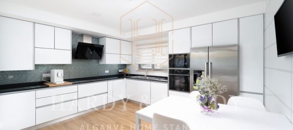 Вилла с 4 спальнями в Портиман, Португалия № 165139 18