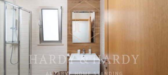 Вилла с 4 спальнями в Портиман, Португалия № 165139 33