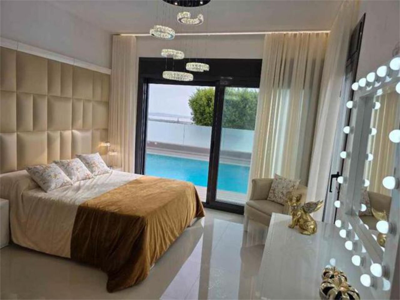 5 Schlafzimmer Stadthaus in San Miguel de Salinas, Spain, Nr. 198821