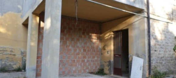 360m² Commercial property in Perugia, Italy No. 265606 2