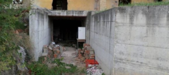 360m² Commercial property in Perugia, Italy No. 265606 4