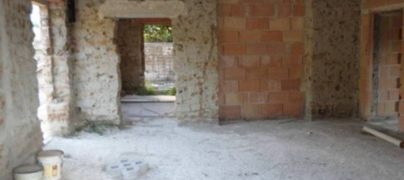 360m² Commercial property in Perugia, Italy No. 265606 6