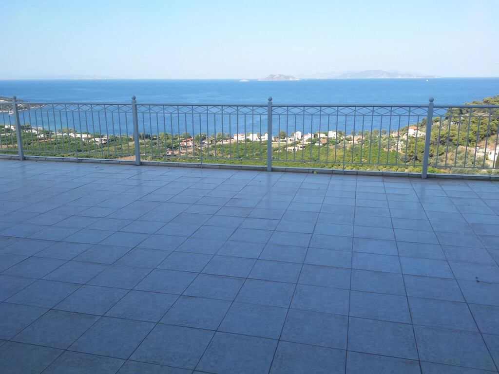 Здание с 8 комнатами в Арголида, Греция № 94378