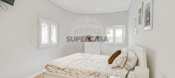 2 bedrooms Apartment in Loures, Portugal No. 241201 2