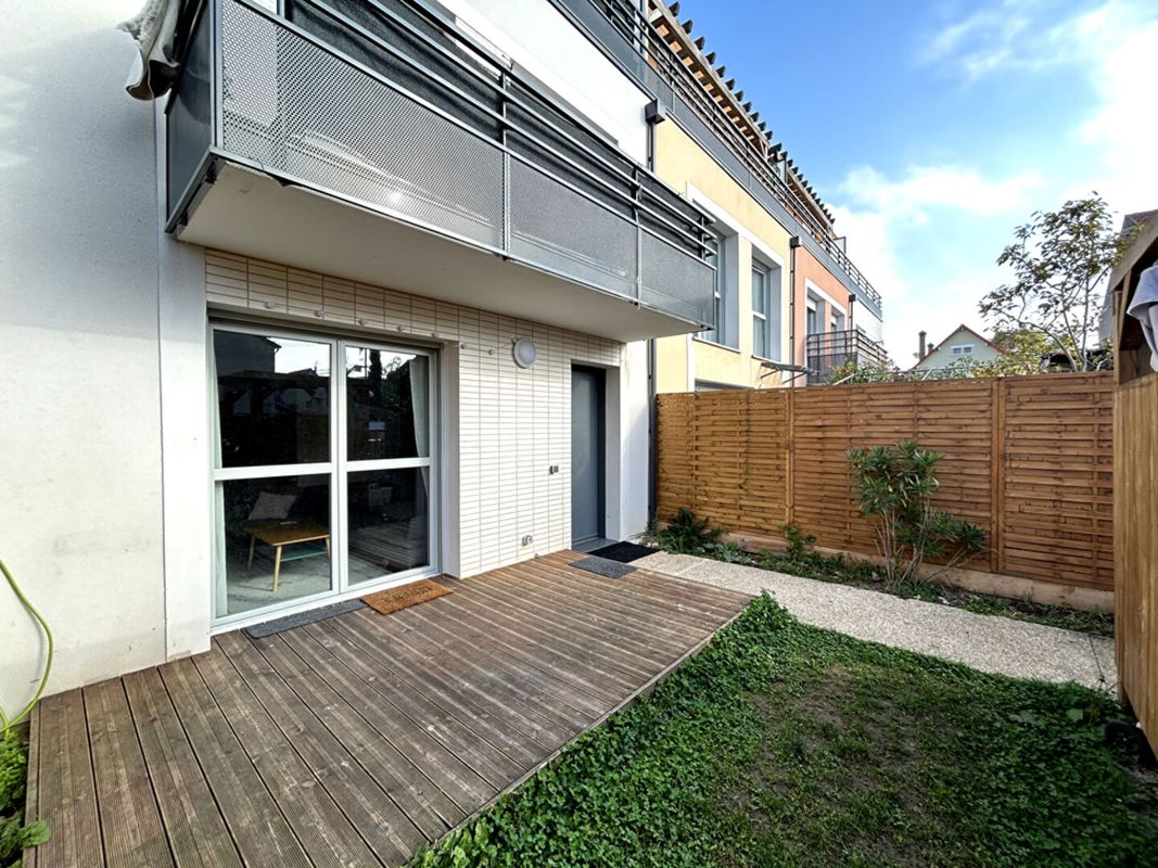 4 غرف نوم شقة في Bezons, France رقم 174980