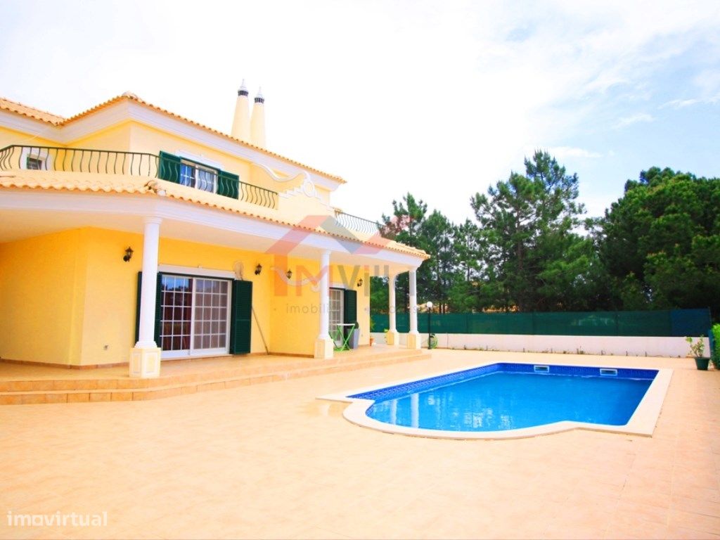 6 bedrooms House in Quarteira, Portugal No. 16025
