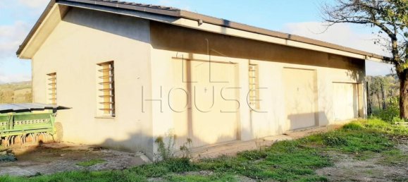 3 bedrooms House in Montone, Italy No. 153208 2