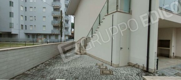 5 rooms Duplex in Comacchio, Italy No. 293218 4