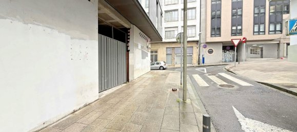 161m² Commercial property in A Coruna, Spain No. 132198 10