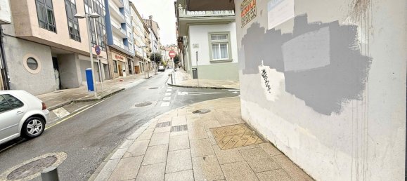 161m² Commercial property in A Coruna, Spain No. 132198 3