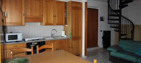 2-Zimmer Doppelhaus in Alzate Brianza, Italy, Nr. 157191 10