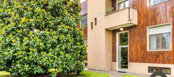 2 bedrooms Apartment in Milan, Italy No. 360539 8