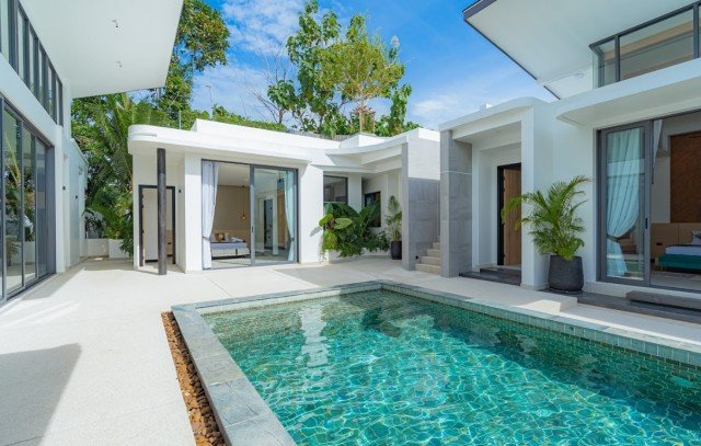 3 bedrooms Villa in Phuket, Thailand No. 12587