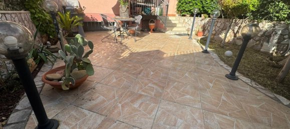 9 bedrooms House in Palermo, Italy No. 331876 3