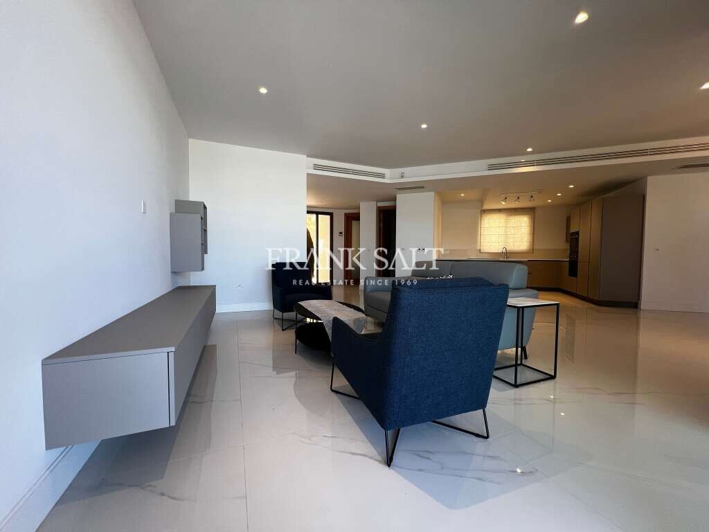 2 bedrooms Apartment in Saint Julian's, Malta No. 11400