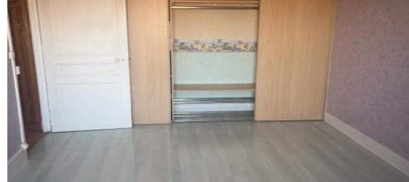 Квартира с 2 спальнями в Камбре, Франция № 241680 3